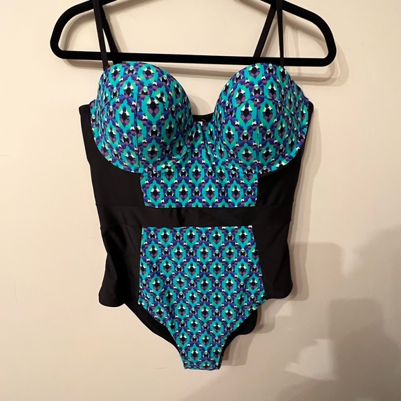 Old Navy Retro Swimwear, with Padded Cups, Sz XL - Picture 1 of 5